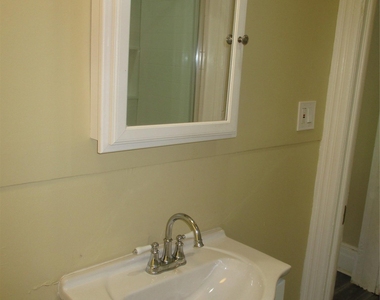 33 Bayview Terrace - Photo Thumbnail 15
