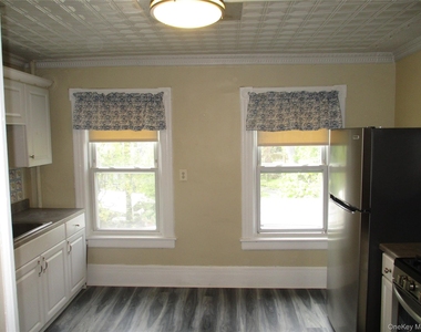 33 Bayview Terrace - Photo Thumbnail 8