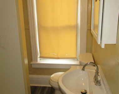 33 Bayview Terrace - Photo Thumbnail 12