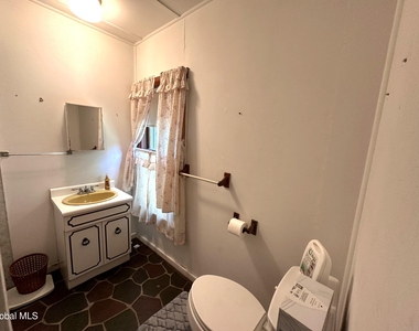 35 Zani Lane - Photo Thumbnail 18