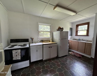 35 Zani Lane - Photo Thumbnail 9