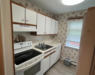 289 Main Street - Photo Thumbnail 1
