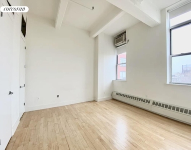 970 Kent Avenue - Photo Thumbnail 5