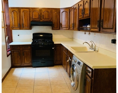 148 Senator Street - Photo Thumbnail 5