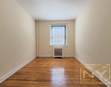 51-01 39th Avenue - Photo Thumbnail 7