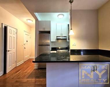 51-01 39th Avenue - Photo Thumbnail 4