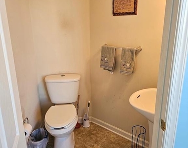 46 Desert Rose Way - Photo Thumbnail 2