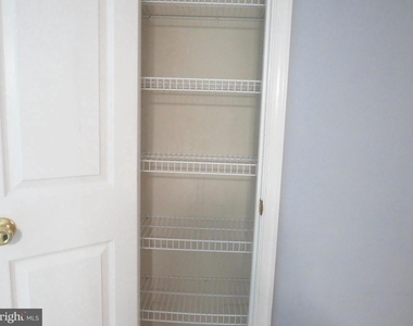 46 Desert Rose Way - Photo Thumbnail 6