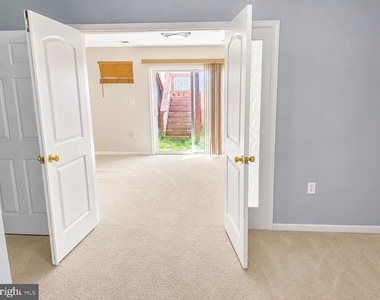 46 Desert Rose Way - Photo Thumbnail 19