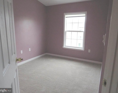 46 Desert Rose Way - Photo Thumbnail 17