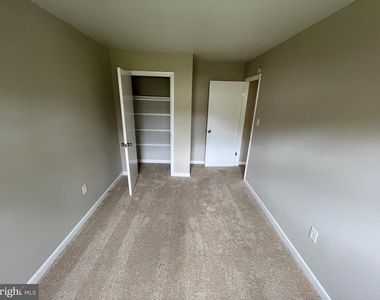 14808 Ensor Court - Photo Thumbnail 4