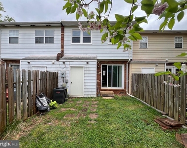14808 Ensor Court - Photo Thumbnail 15
