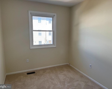 14648 Balsam Street - Photo Thumbnail 20
