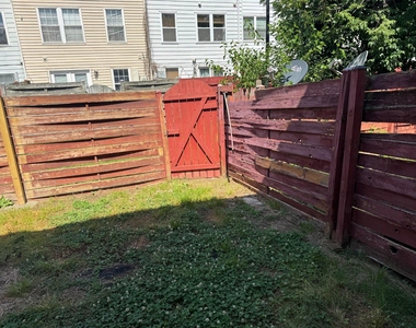 14648 Balsam Street - Photo Thumbnail 7