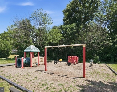 8727 Chorley Way - Photo Thumbnail 23