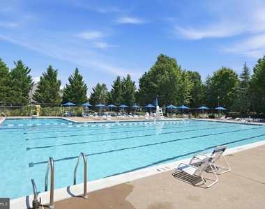 8727 Chorley Way - Photo Thumbnail 20