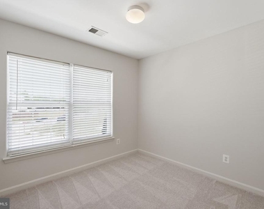 8727 Chorley Way - Photo Thumbnail 12
