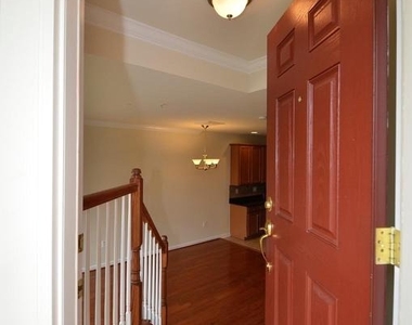 9612 Wigfall Way - Photo Thumbnail 3