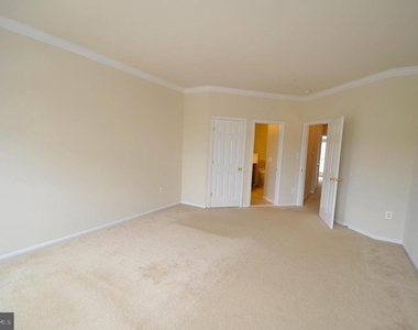 9612 Wigfall Way - Photo Thumbnail 18