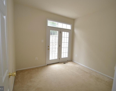 9612 Wigfall Way - Photo Thumbnail 22