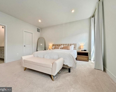 21740 Charing Cross Terrace - Photo Thumbnail 20