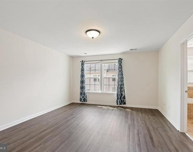 42609 Smokey Embers Terrace - Photo Thumbnail 29