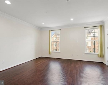 42609 Smokey Embers Terrace - Photo Thumbnail 9