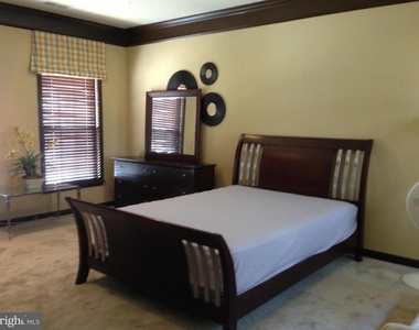 43593 Popes Creek Square - Photo Thumbnail 24