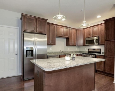 43017 Clarks Mill Terrace - Photo Thumbnail 8
