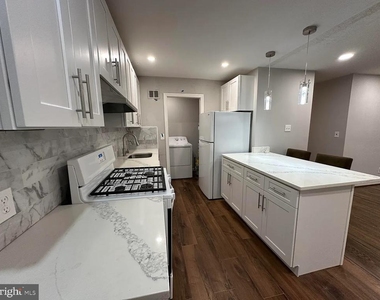 601 Madison Street - Photo Thumbnail 9