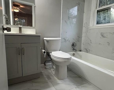 601 Madison Street - Photo Thumbnail 15