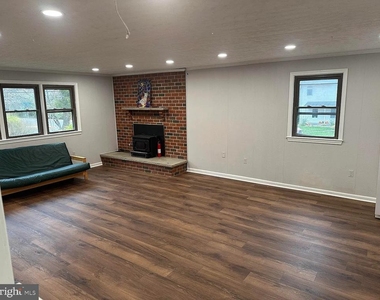 601 Madison Street - Photo Thumbnail 4