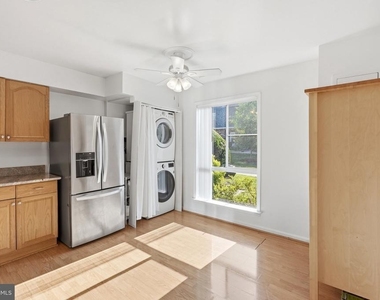 3695 Persimmon Circle - Photo Thumbnail 9