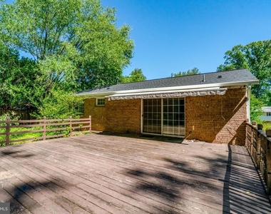 8527 Parliament Drive - Photo Thumbnail 38