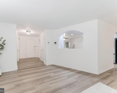 11621 Sourwood Lane - Photo Thumbnail 16