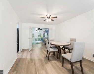 11621 Sourwood Lane - Photo Thumbnail 19