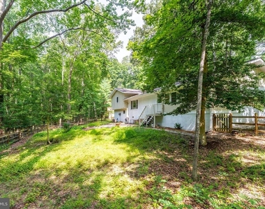 11621 Sourwood Lane - Photo Thumbnail 3