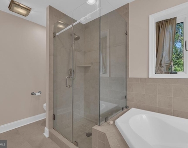 7205 Van Ness Court - Photo Thumbnail 22