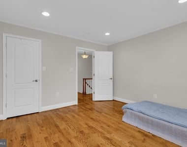 7205 Van Ness Court - Photo Thumbnail 24