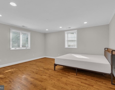 7205 Van Ness Court - Photo Thumbnail 18
