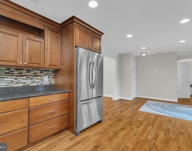 7205 Van Ness Court - Photo Thumbnail 14