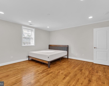 7205 Van Ness Court - Photo Thumbnail 19