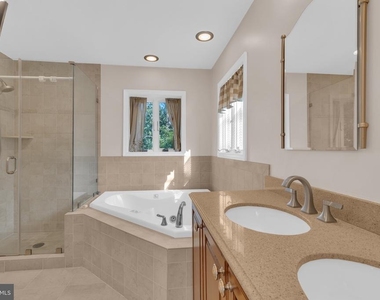 7205 Van Ness Court - Photo Thumbnail 21