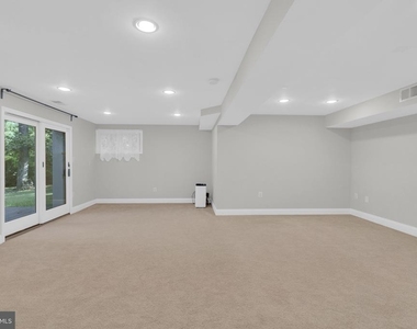 7205 Van Ness Court - Photo Thumbnail 32