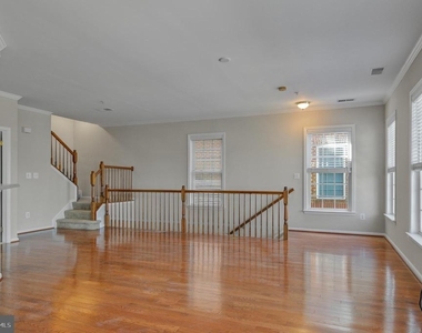 4619 Hummingbird Lane - Photo Thumbnail 6