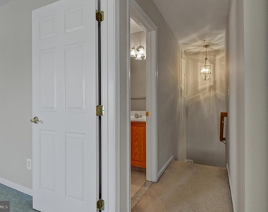 4619 Hummingbird Lane - Photo Thumbnail 28