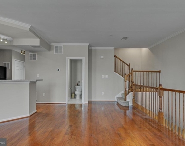 4619 Hummingbird Lane - Photo Thumbnail 7