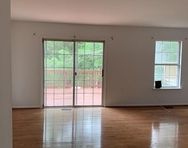 10226 Quiet Pond Terrace - Photo Thumbnail 2