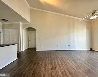 12925 Centre Park Circle - Photo Thumbnail 15