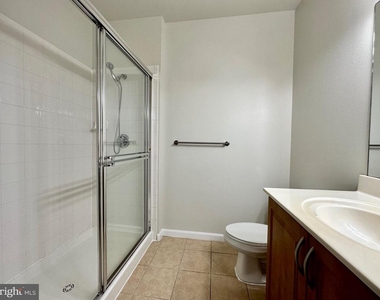 12925 Centre Park Circle - Photo Thumbnail 22